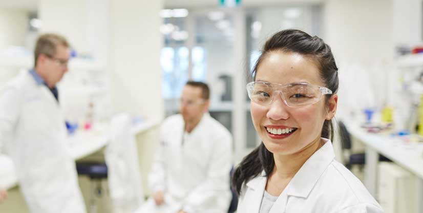 A research scientist in the cancer research laboratory